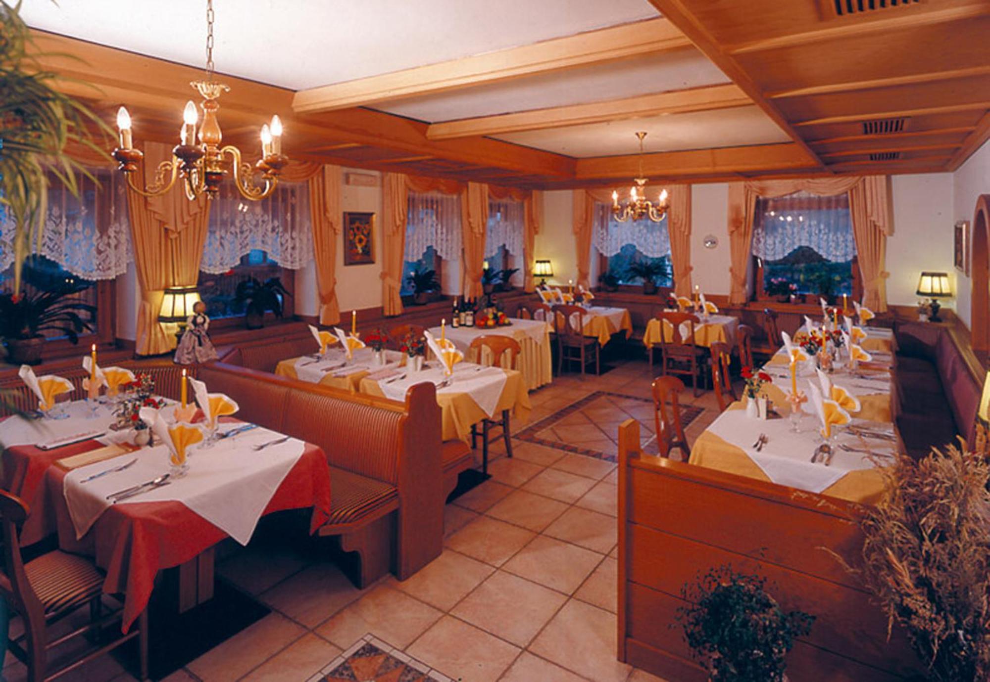 Hotel Rainegg Olang Buitenkant foto